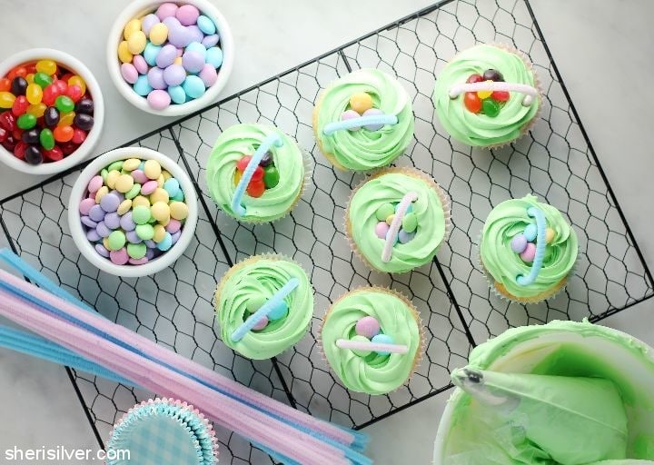 surprise cupcake baskets #ad