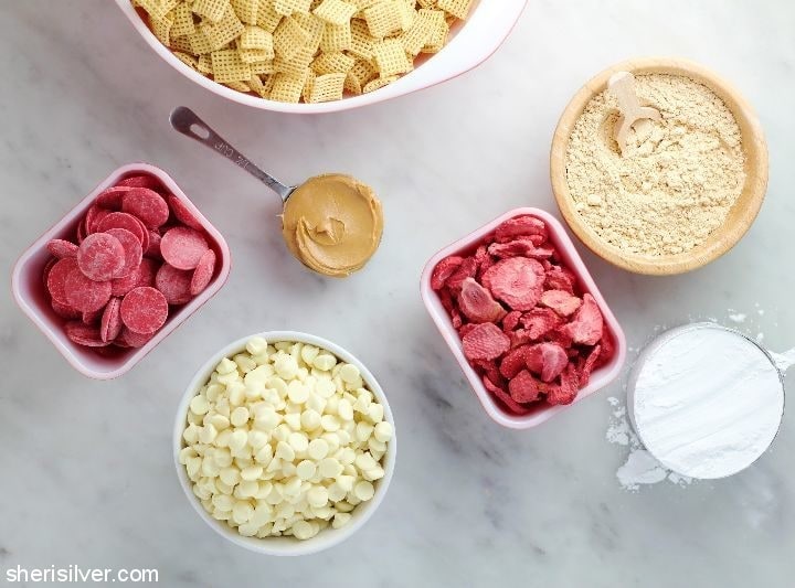 peanut butter and jelly muddy buddies