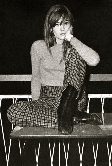 style icons: francoise hardy | Sheri Silver - living a well-tended ...