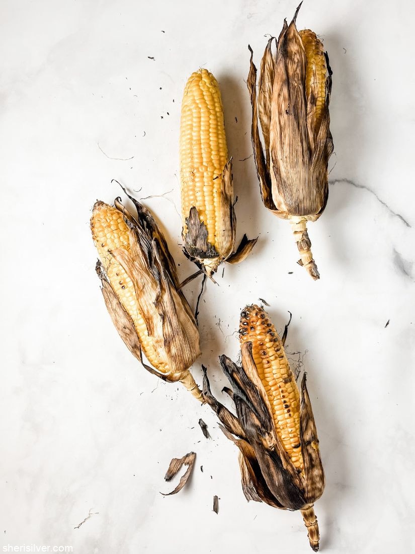 grilled corn cobs
