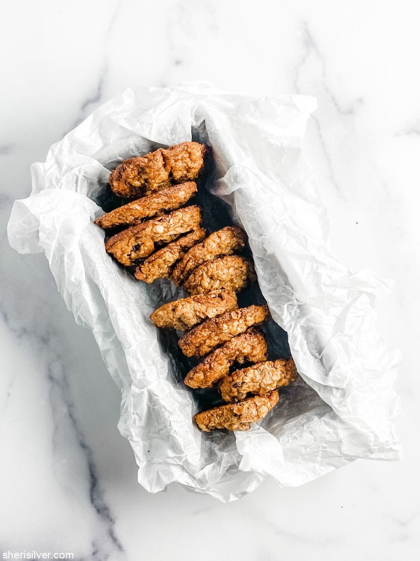 Paleo Oatmeal Cookies l sherisilver.com