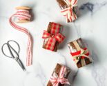 chocolate cakes wrapped with ribbon