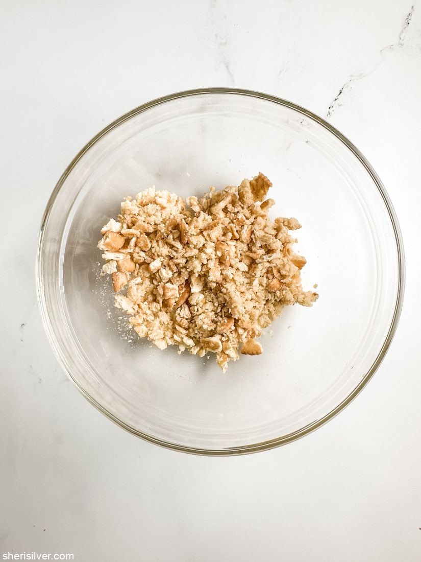 ritz crunch ingredients in a glass bowl