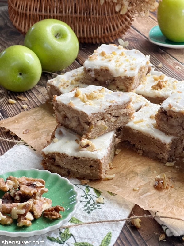 apple blondies