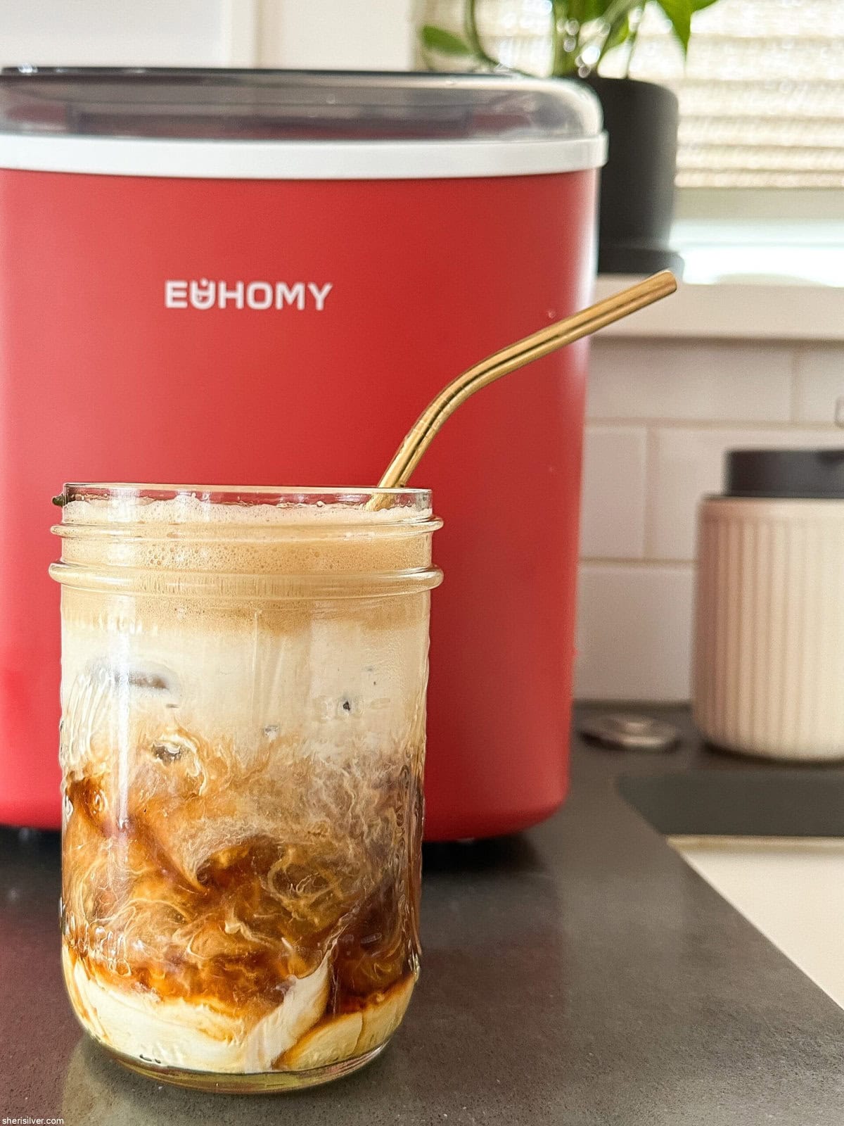 brown sugar shaken iced latte